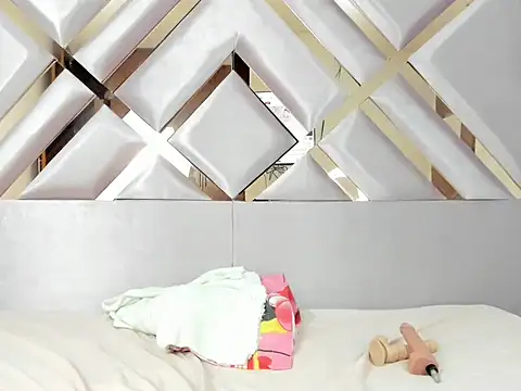 MiaKleinX's Live XXX Chat