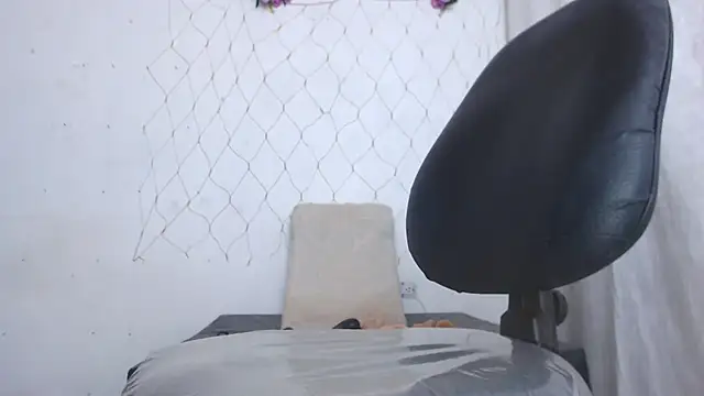 valeriasquirt Chat XXX in diretta