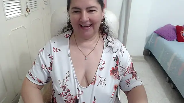 leonela_69 – Naživo XXX chat