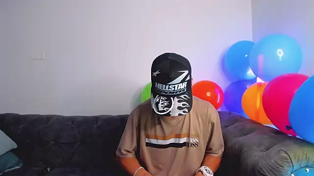 AbaturLopez: διαδικτυακό σόου στην κάμερα