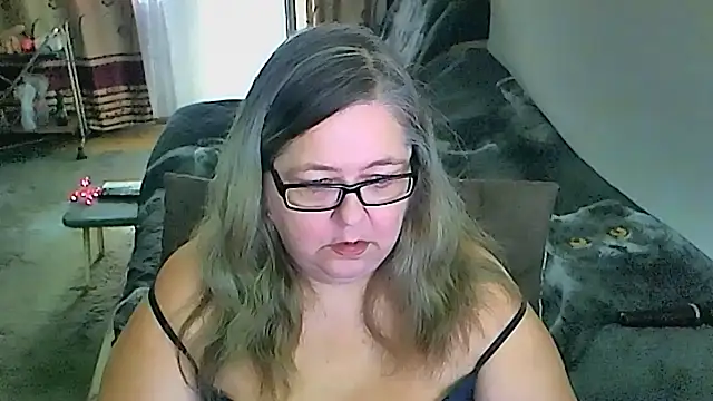 sex2 Adlı Modelin Canlı XXX Sohbeti