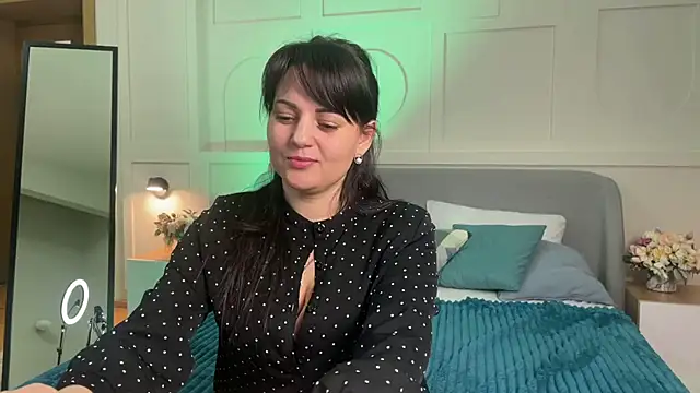 Chat +18 de _SilkyShadow_ ao vivo