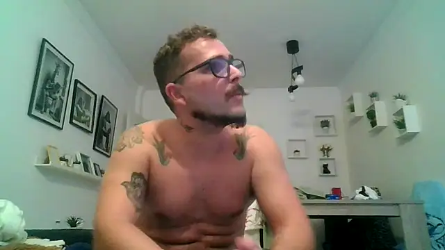 yanick931 ওয়েবক্যাম শো