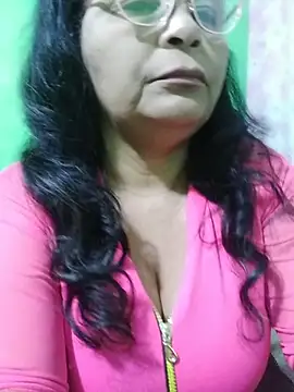 Amarantha25's Live XXX Chat