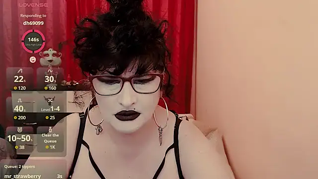 QuuenOfSin's Live XXX Chat