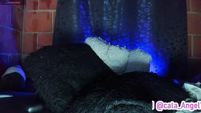 XXX chat uživo modela Cata-angel