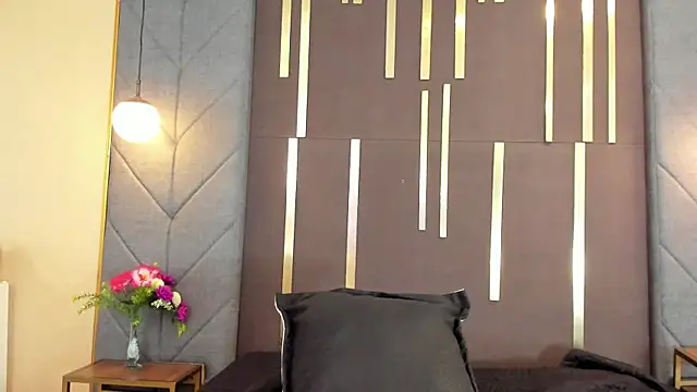 Chatroom XXX en direct de OliviGrace