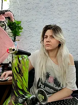 XXX chat uživo modela ScarletCallings_420