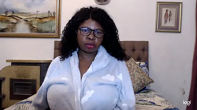 OmegaLipps' Live XXX Chat