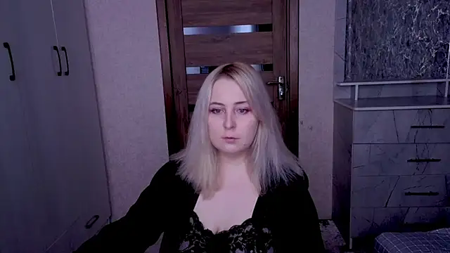 Kristy-Max Live XXX-chat