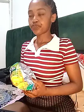 แชท XXX สดของ GoodinbedAfrican4