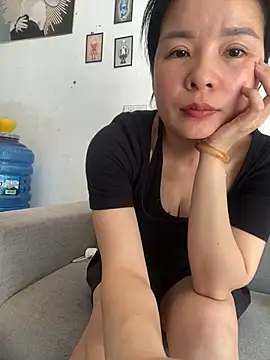 Ivy_Trix2 即時 XXX 聊天