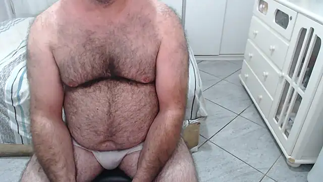 MysterBearMG 即時 XXX 聊天