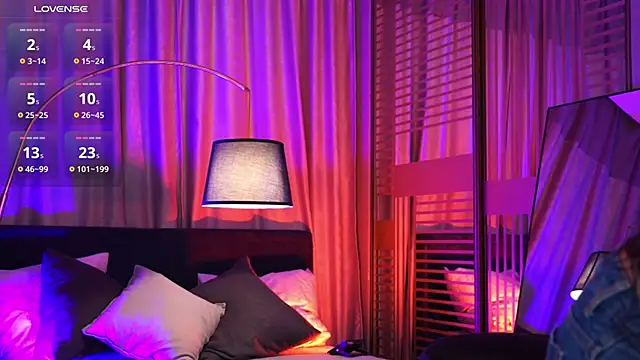 LunaNight: онлайн-секс-чат