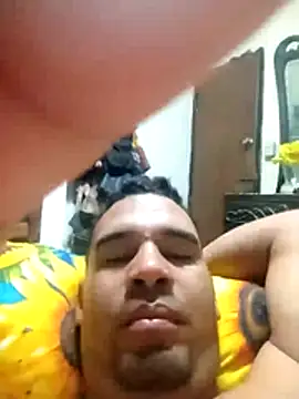 โชว์เว็บแคมของ adriel_perez