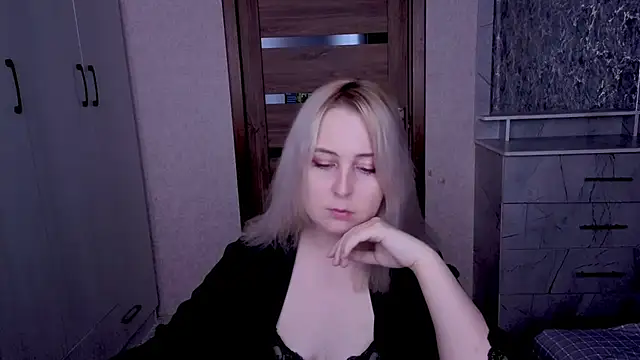 Kristy-Max Live XXX Chat