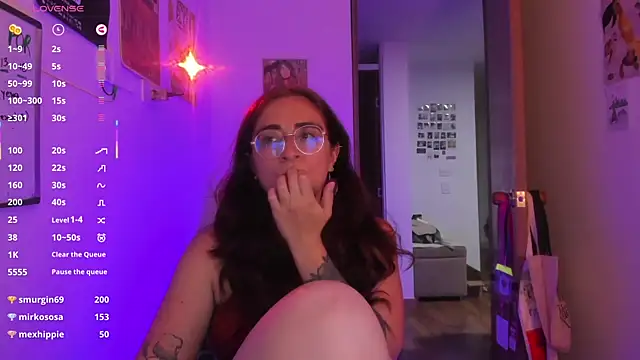 linda_giggleのライブXXXチャット