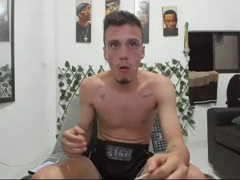 Latins_Boss Show Webcam