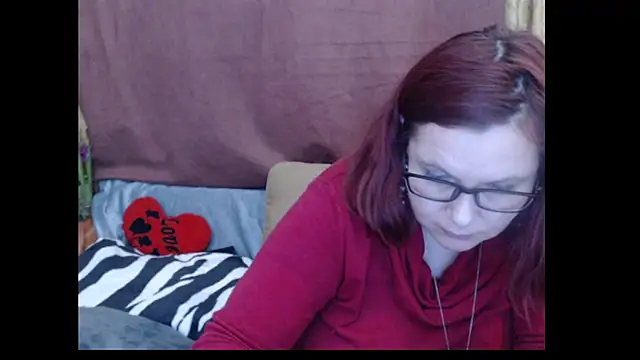 PlayfullMaturen Live XXX chat