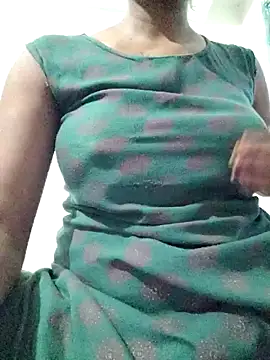 rituporna2004 Adlı Modelin Canlı XXX Sohbeti