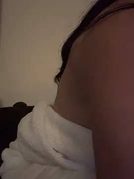 -OLYA- Adlı Modelin Canlı XXX Sohbeti