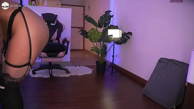 Sembang XXX Secara Langsung AnnieCouperr