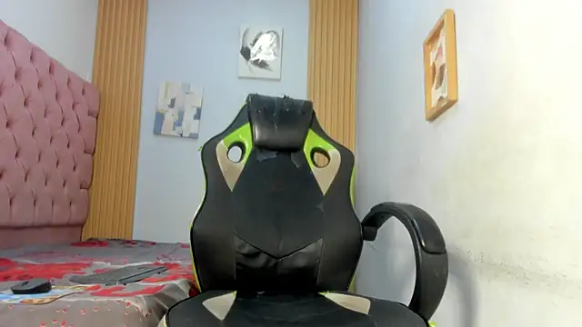 Chat +18 de Kei_boycum18 ao vivo