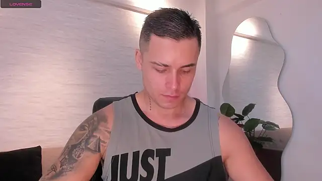 connorsmiith: онлайн-секс-чат