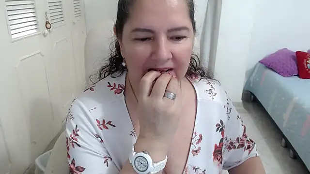 leonela_69 라이브 XXX 채팅