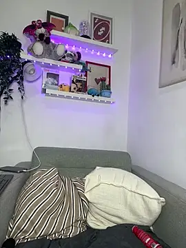 Isabella_fasilier Adlı Modelin Canlı XXX Sohbeti