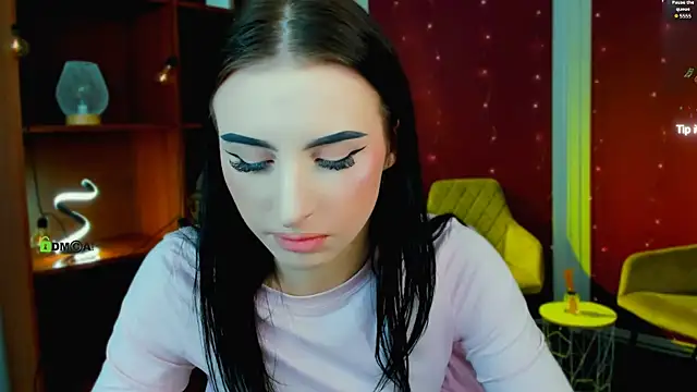 alia_skayn Webbikameraesitys