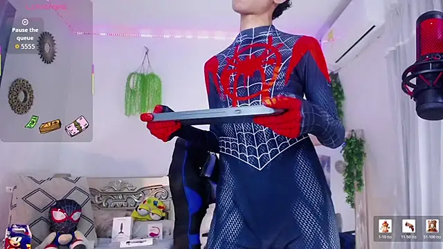 huge_armound élő XXX-chatje