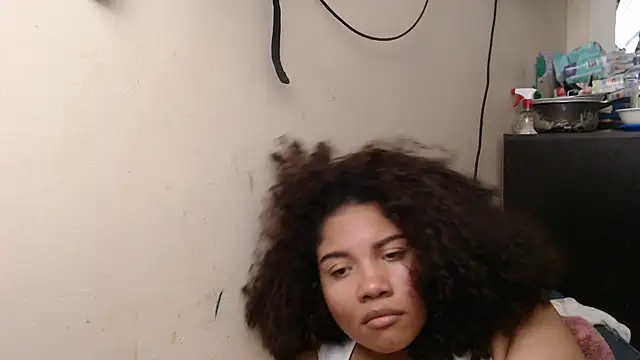 madelene – Naživo XXX chat