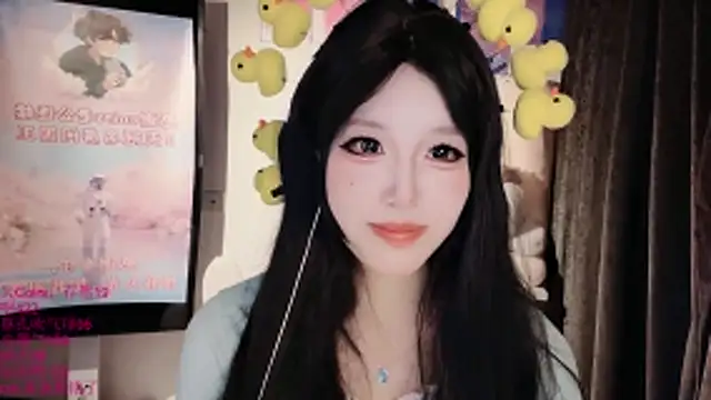 xiaoshuang001 élő XXX-chatje