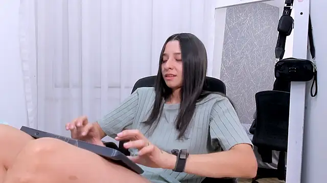 ViictoriiaSaenz's Live XXX Chat