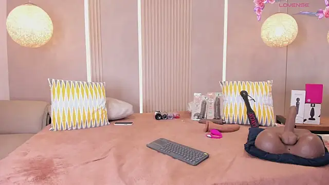 Chat +18 de sabrina_shark_ ao vivo