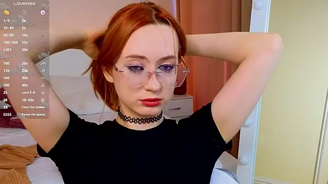 WICKEDEMBER's Live XXX Chat