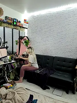 Chatroom XXX en direct de ScarletCallings_420