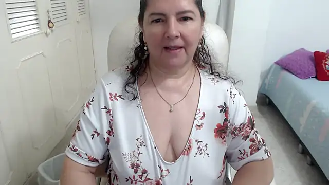 leonela_69 – Live XXX-chat