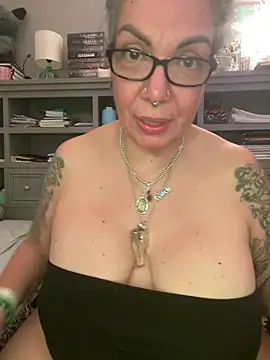 dieseldame1313 Adlı Modelin Canlı XXX Sohbeti