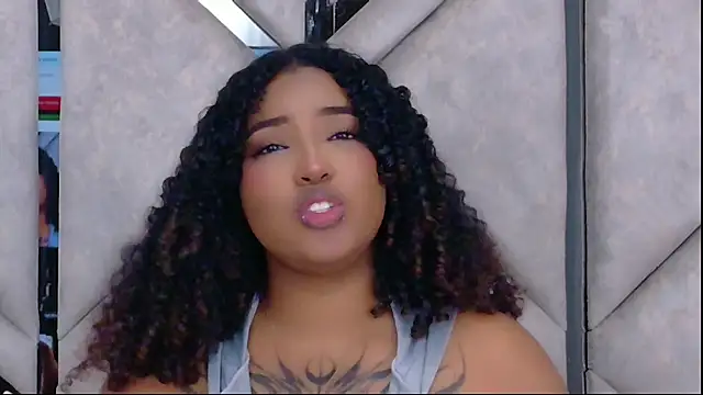 Chat XXX Live Cristal-Jonnes