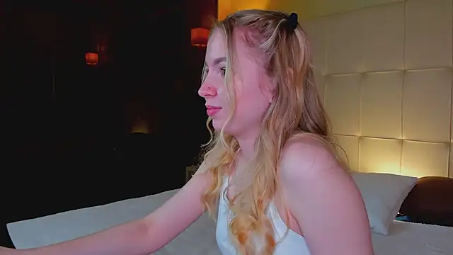 دردشة Linda__Bloom الجنسية المباشرة