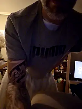 Вебкам-шоу xcillox