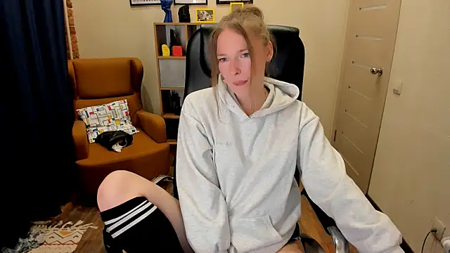 _fiona_Love Live XXX Chat