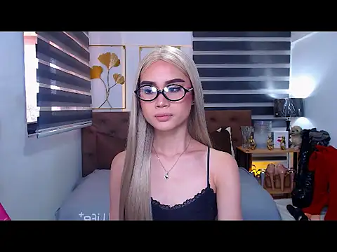 JuicyCockThea Show Webcam