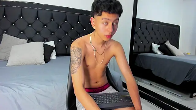 Вебкам-шоу NohaDrake