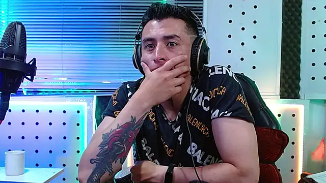 GodofcumxxxのライブXXXチャット