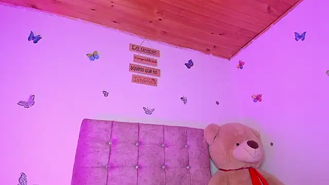 Lia_Roses3x Live XXX-Chat