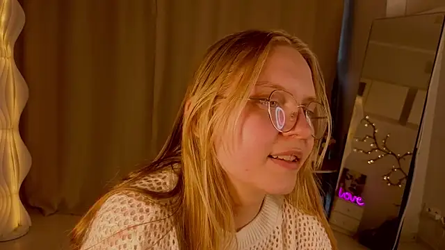 AlicaCohill Chat XXX in diretta