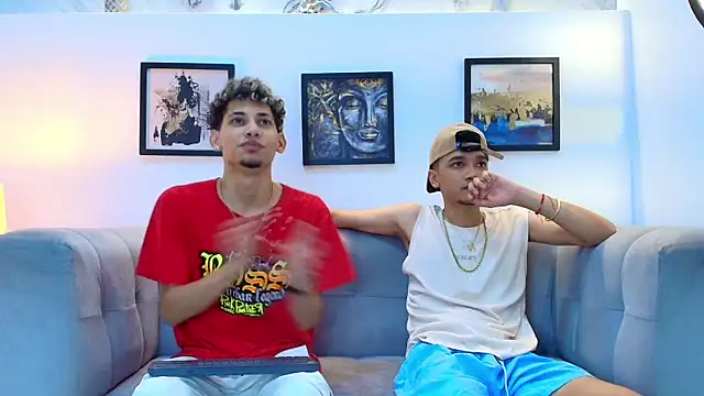 Czat XXX na żywo – YOUNG_BOYS_HELL